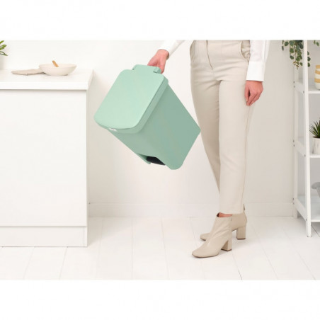 Κάδος απορριμμάτων με πεντάλ Brabantia StepUp 1008484, 25 L, Οικολογικά υλικά, Μεγάλο άνοιγμα, Ανοιχτό πράσινο