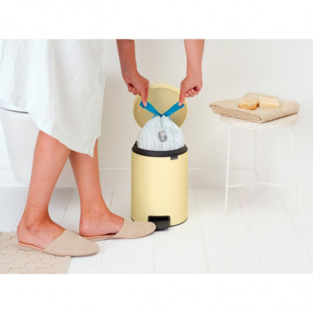 Κάδος με πεντάλ Brabantia NewIcon 1008840, 5 L, Εύκολο κλείσιμο, Αντιολισθητική βάση, Κίτρινο