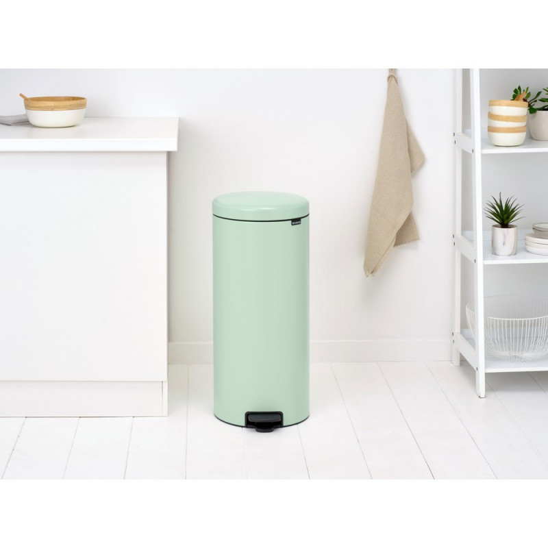 Κάδος με πεντάλ Brabantia NewIcon 1008851, 30 l, Εύκολο κλείσιμο, Αντιολισθητική βάση, Ανοιχτό πράσινο