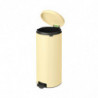 Κάδος απορριμμάτων με πεντάλ Brabantia NewIcon 1008852, 30 l, Εύκολο κλείσιμο, Αντιολισθητική βάση, Κίτρινο