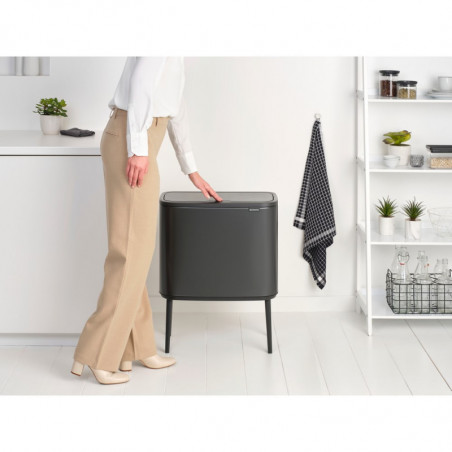 Κάδος Brabantia Bo Touch 1008854, 36 L, Ομαλό και αθόρυβο άνοιγμα, Μεγάλο άνοιγμα, Σκούρο γκρι