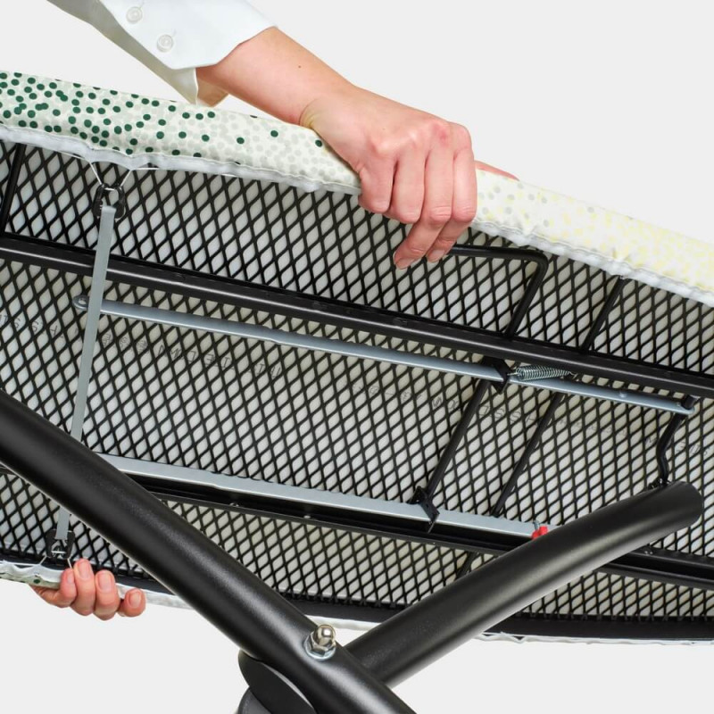 Τραπέζι σιδερώματος Brabantia D 1008898, 135x45 cm, 7 θέσεις ρύθμισης, ανθεκτική στη θερμότητα ζώνη σιδερώματος, κίτρινο/πράσινο