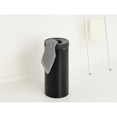 Brabantia 1008916 Καλάθι πλυντηρίου ρούχων, 35 L, πλαστικό καπάκι, πλήρωση χωρίς άνοιγμα, οπές εξαερισμού, μαύρο