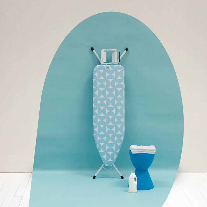 Τραπέζι σιδερώματος Brabantia B 1005617, 124x38 cm, 7 θέσεις ρύθμισης, Βάση για σίδερο, γαλάζιο χρώμα