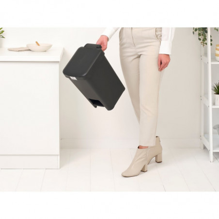 Κάδος απορριμμάτων με πεντάλ Brabantia StepUp 1008479, 16 L, Οικολογικά υλικά, Μεγάλο άνοιγμα, Σκούρο γκρι