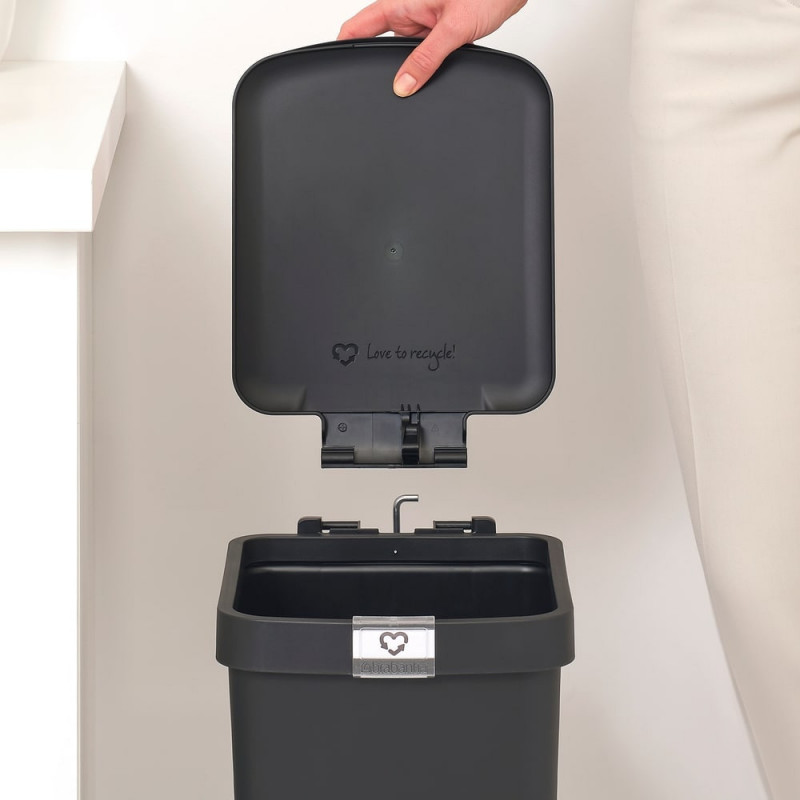Κάδος απορριμμάτων με πεντάλ Brabantia StepUp 1008479, 16 L, Οικολογικά υλικά, Μεγάλο άνοιγμα, Σκούρο γκρι