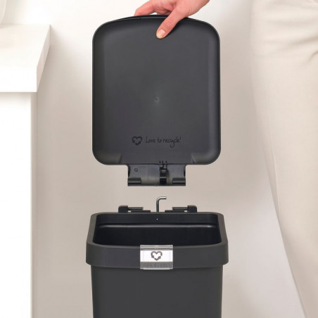 Κάδος απορριμμάτων με πεντάλ Brabantia StepUp 1008479, 16 L, Οικολογικά υλικά, Μεγάλο άνοιγμα, Σκούρο γκρι