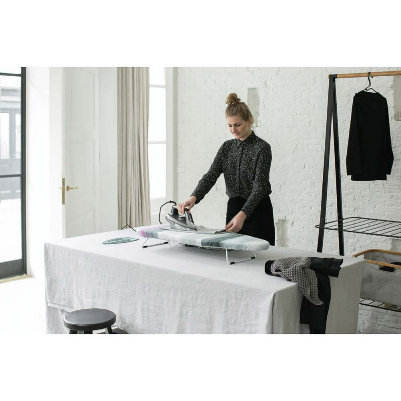 Τραπέζι σιδερώματος Brabantia S 1000819, 95x30 cm, Compact, γάντζος για κρέμασμα, Πολύχρωμο