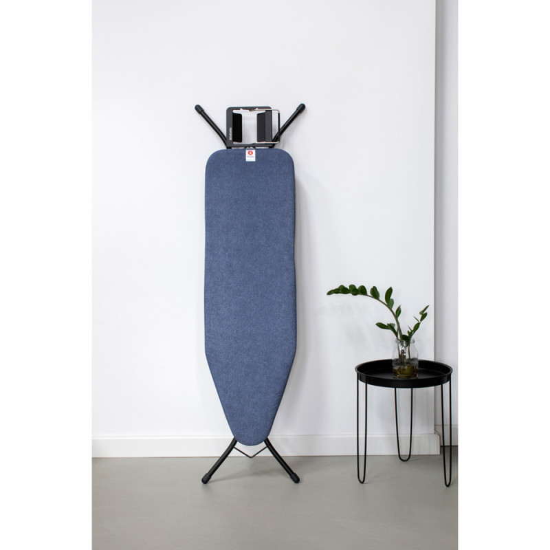 Τραπέζι σιδερώματος Brabantia B 1003336, 124x38 cm, 7 θέσεις ρύθμισης, υποδοχή σίδερου, Μπλε