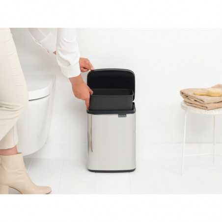 Κάδος Brabantia Bo Small 1006630, 7 L, Ομαλό και αθόρυβο άνοιγμα, Αντιολισθητική βάση, Inox