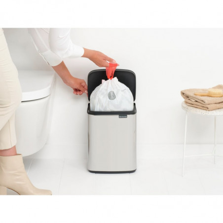 Κάδος Brabantia Bo Small 1006630, 7 L, Ομαλό και αθόρυβο άνοιγμα, Αντιολισθητική βάση, Inox