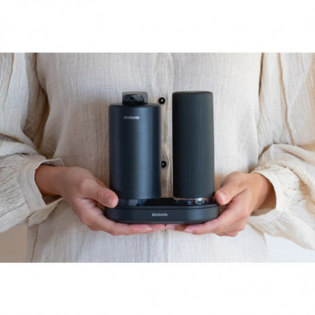 Σετ 2 δοσομετρητών Brabantia SinkStyle 1008504, Κατάλληλο για απορρυπαντικά χεριών και πιάτων, 200 ml, μεταλλική επίστρωση, Σκούρο γκρι