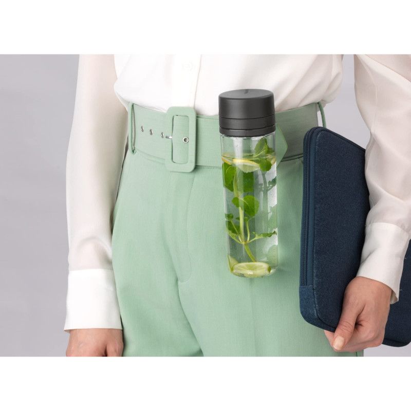 Μπουκάλι Brabantia Make&Take 1006278, 500 ml, Με σουρωτήρι, Προστασία από διαρροές, Μεγάλο άνοιγμα, Σκούρο γκρι/Διαφανές