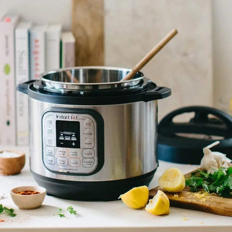 Πολυμάγειρας  Instant Pot Duo 80113006101, 1200W, 7,6 l, 13 προγράμματα, Για 8-12 μερίδες, Λειτουργία ρύθμισης και λήξεως, Ασημί