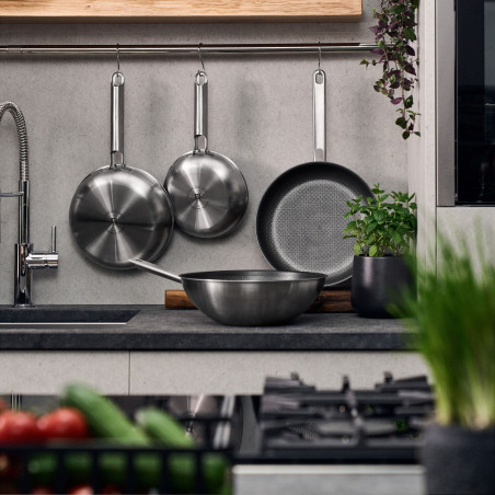 Τηγάνι Zwilling Joy Plus 1029413, 28 cm, Αντικολλητική επίστρωση Permaresist Ultra, Ανοξείδωτο ατσάλι 18/10, Επαγωγή, Inox