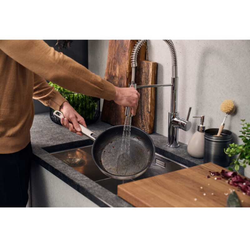 Βαθύ τηγάνι Zwilling Joy Plus 1029411, 28 cm, αντικολλητική επίστρωση Permaresist Ultra, ανοξείδωτο ατσάλι 18/10, Φούρνος και επαγωγή, Ασημί