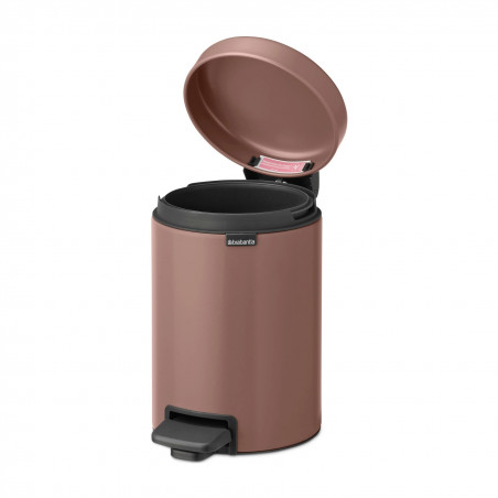Κάδος με πεντάλ Brabantia NewIcon 1008837, 3 L, Ομαλό κλείσιμο, Αντιολισθητική βάση, Σατινέ φινίρισμα, Καφέ