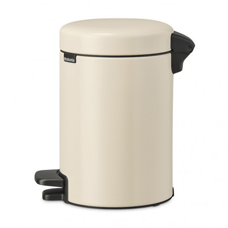Κάδος απορριμμάτων με πεντάλ Brabantia NewIcon 1005523, 3 L, Ομαλό κλείσιμο, Αντιολισθητική βάση, Μπεζ