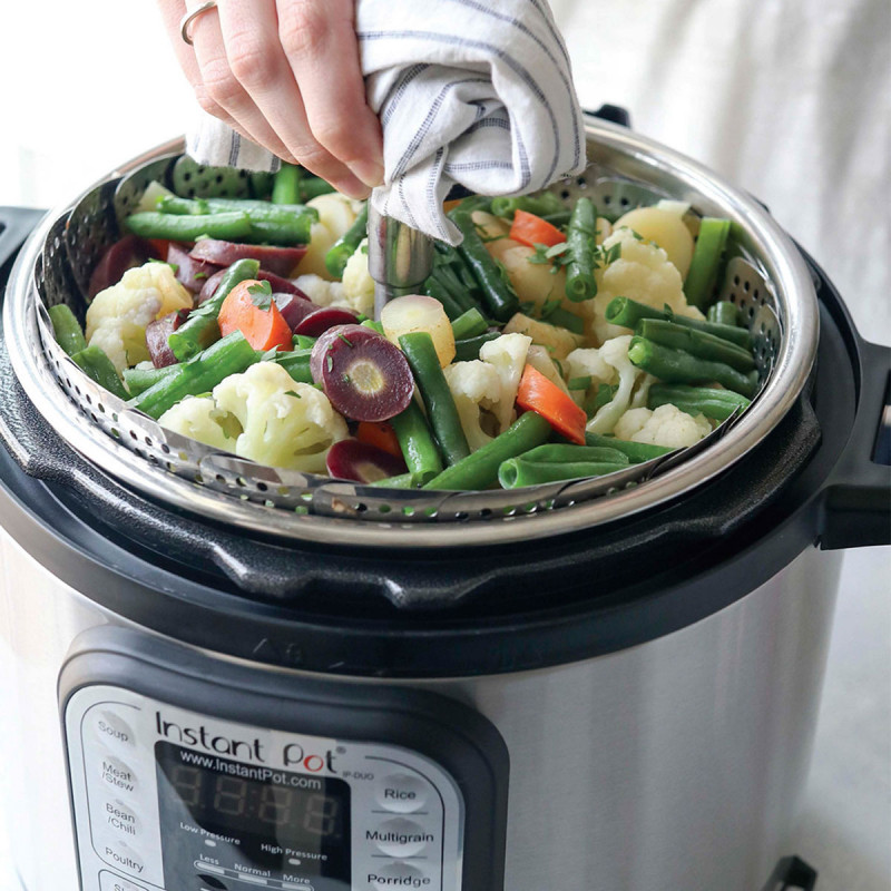 Πολυμάγειρας  Instant Pot Duo 80113006101, 1200W, 7,6 l, 13 προγράμματα, Για 8-12 μερίδες, Λειτουργία ρύθμισης και λήξεως, Ασημί