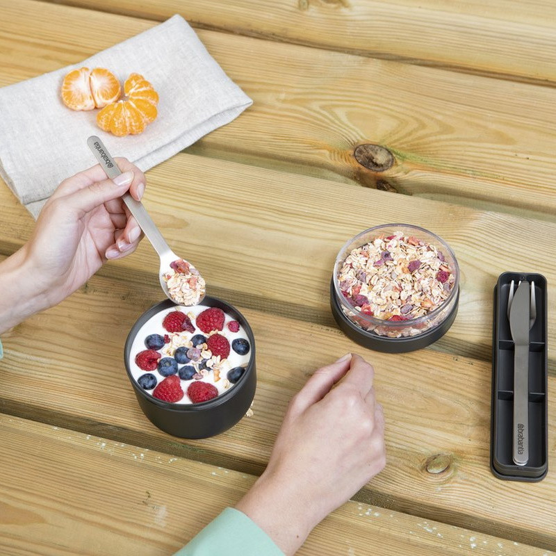 Brabantia Make&Take μπολ πρωινού 1006296, 500+180 ml, βιδωτό κλείσιμο, BPA Free, σκούρο γκρι