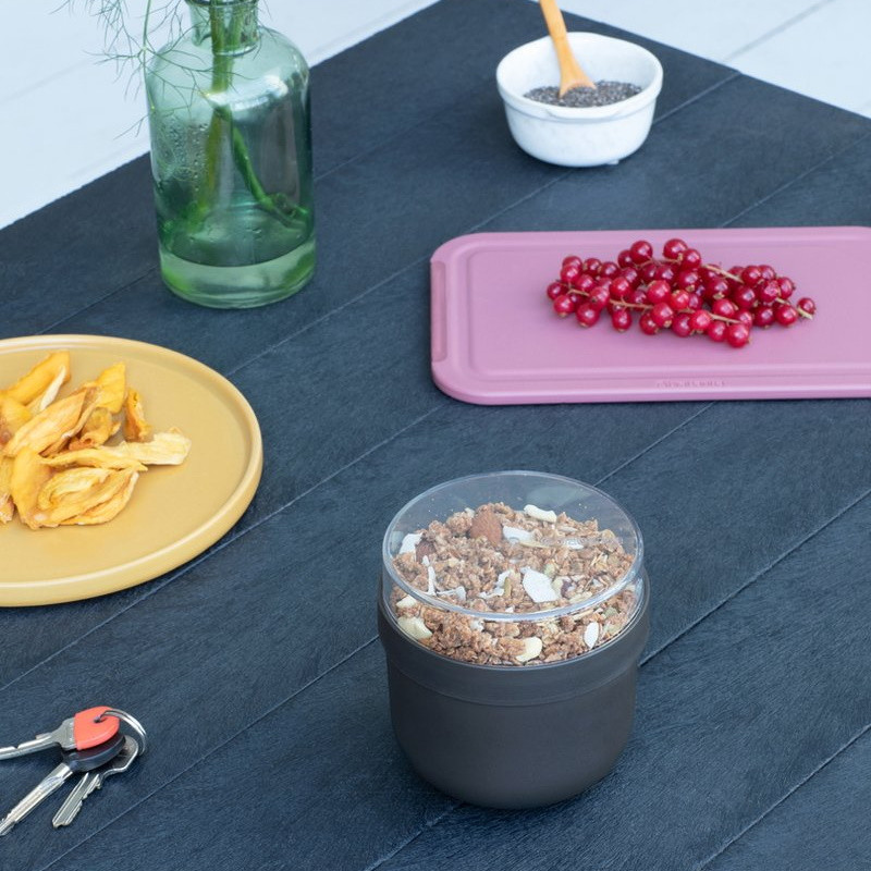 Brabantia Make&Take μπολ πρωινού 1006296, 500+180 ml, βιδωτό κλείσιμο, BPA Free, σκούρο γκρι