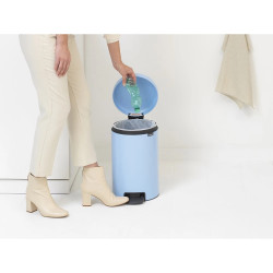 Κάδος με πεντάλ Brabantia NewIcon 1005532, 12 l, Ομαλό κλείσιμο, Αντιολισθητική βάση, Γαλάζιο