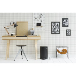 Κάδος με πεντάλ Brabantia NewIcon 649029, 12 L, Ομαλό κλείσιμο, Αντιολισθητική βάση, Μαύρο