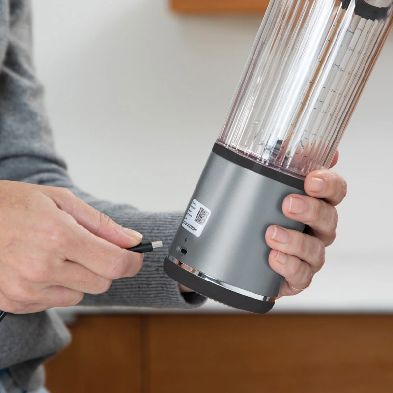 Φορητό μπλέντερ Ninja BC151EUBK, 530 ml, ατσάλινη λεπίδα με 6 λεπίδες, θρυμματισμός πάγου, έως 10 κύκλοι, χωρίς BPA, USB-C, Μαύρο