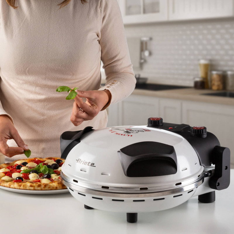 Ηλεκτρικός φούρνος πίτσας Ariete "Pizza in 4 minutes" 0918/00, 1200W, 32 cm, Μέχρι 400C, 5 επίπεδα, Πέτρινη πλάκα, Αντικολλητική επίστρωση, Λευκό