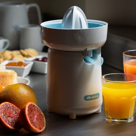 Πρέσα εσπεριδοειδών Ariete BREAKFAST 0417/01, 40W, Προστατευτικό κάλυμμα, 2 αφαιρούμενοι κώνοι, Στόμιο ανοίγματος και κλεισίματος, Λευκό