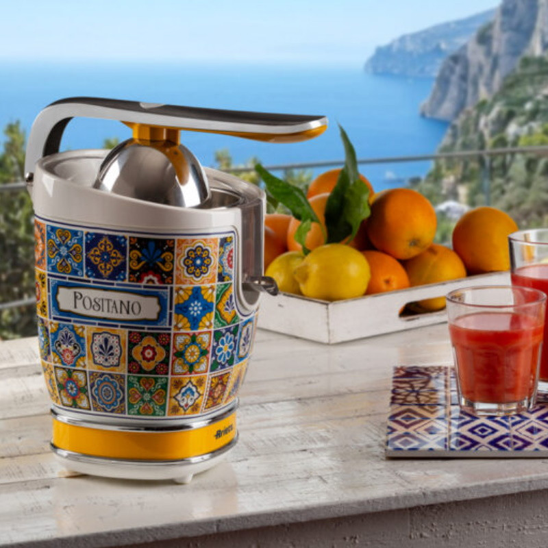 Πρέσα εσπεριδοειδών Ariete Positano JUICER 0413/0P, 85W, Μεταλλικό σώμα, Αθόρυβη λειτουργία, 2 εξαρτήματα, Λευκό/Κίτρινο