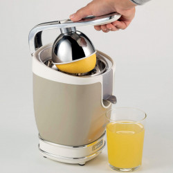 Πρέσα εσπεριδοειδών Ariete VINTAGE JUICER 0413/03, 85W, Μεταλλικό σώμα, Αθόρυβη λειτουργία, 2 εξαρτήματα, Μπεζ