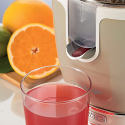 Πρέσα εσπεριδοειδών Ariete VINTAGE JUICER 0413/03, 85W, Μεταλλικό σώμα, Αθόρυβη λειτουργία, 2 εξαρτήματα, Μπεζ