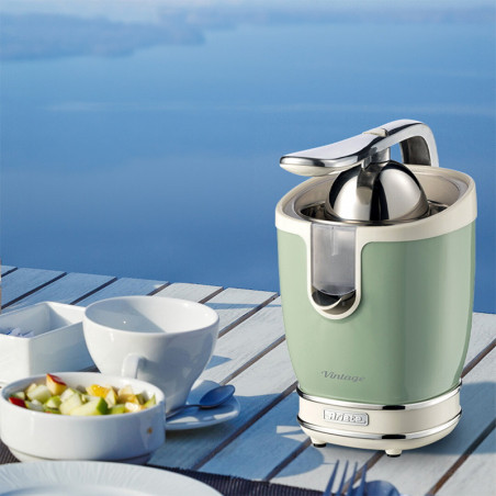 Πρέσα εσπεριδοειδών Ariete VINTAGE JUICER 0413/04, 85W, Μεταλλικό σώμα, Αθόρυβη λειτουργία, 2 εξαρτήματα, Πράσινο
