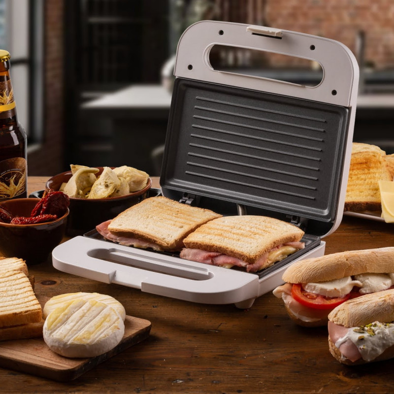 Τοστιέρα σάντουιτς Ariete BREAKFAST 1971/01, 750W, Αντικολλητική επίστρωση, Φωτεινή ένδειξη, Λευκό