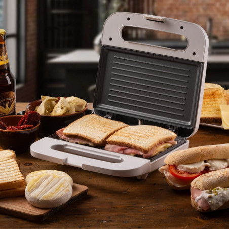 Τοστιέρα σάντουιτς Ariete BREAKFAST 1971/01, 750W, Αντικολλητική επίστρωση, Φωτεινή ένδειξη, Λευκό