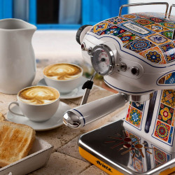 Καφετιέρα Ariete Positano 1389/1P, 850W, 15 bar, 0.9 l, Ατμομάγειρας γάλακτος, αλεσμένες και ESE δόσεις, Λευκό/κίτρινο