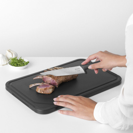 Μαχαίρι σεφ Brabantia Tasty+ 1001163, 20 cm, Σκληρυμένο ατσάλι, Ανθεκτικό σε γρατζουνιές και διάβρωση, Σκούρο γκρι