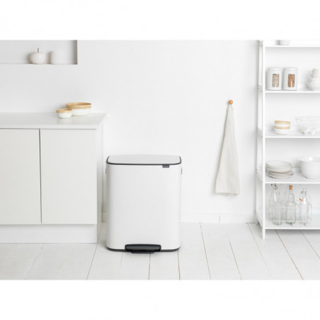 Κάδος απορριμμάτων Brabantia Bo Pedal 1003182, 60 λίτρα, Απαλό κλείσιμο, Αντιολισθητική βάση, Λευκό