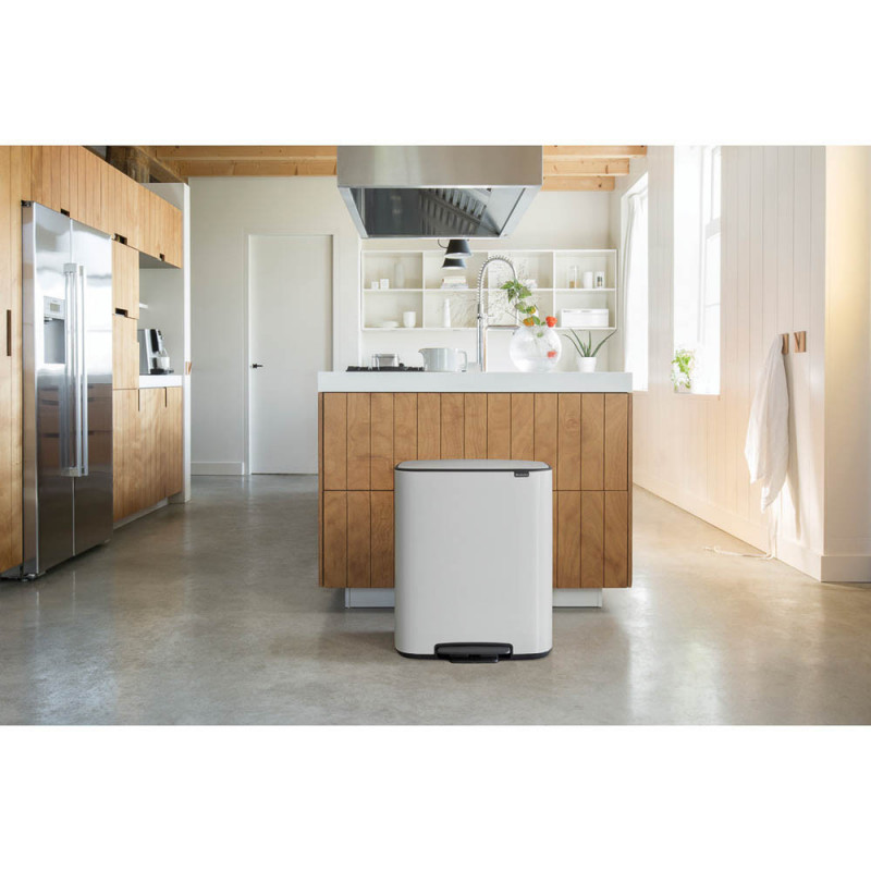 Κάδος απορριμμάτων Brabantia Bo Pedal 1003182, 60 λίτρα, Απαλό κλείσιμο, Αντιολισθητική βάση, Λευκό