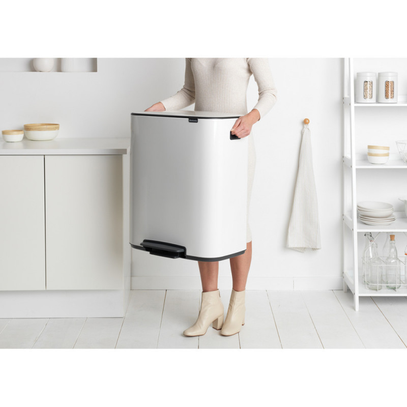 Κάδος απορριμμάτων Brabantia Bo Pedal 1003182, 60 λίτρα, Απαλό κλείσιμο, Αντιολισθητική βάση, Λευκό