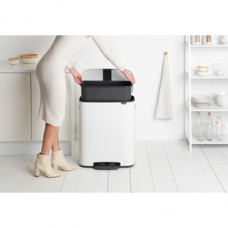 Κάδος απορριμμάτων Brabantia Bo Pedal 1003182, 60 λίτρα, Απαλό κλείσιμο, Αντιολισθητική βάση, Λευκό