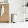 Κάδος με πεντάλ Brabantia NewIcon 649040, 20 l, Ομαλό κλείσιμο, Αντιολισθητική βάση, Inox