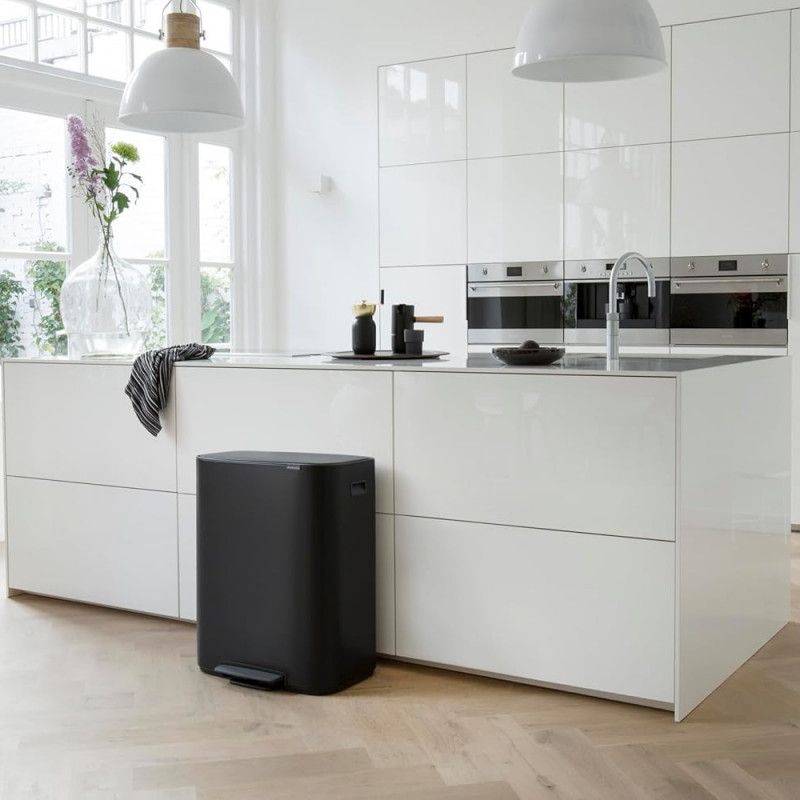 Κάδος Brabantia Bo Pedal 1003185, 60 L, Εύκολο κλείσιμο, Αντιολισθητική βάση, Μαύρο