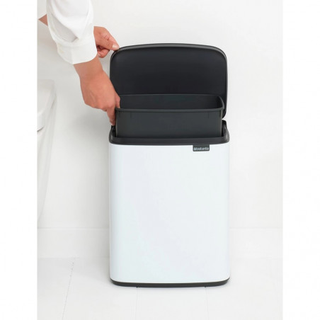 Κάδος Brabantia Bo Small 1006633, 12 l, Αθόρυβο και ομαλό άνοιγμα, Αντιολισθητική βάση, Λευκό