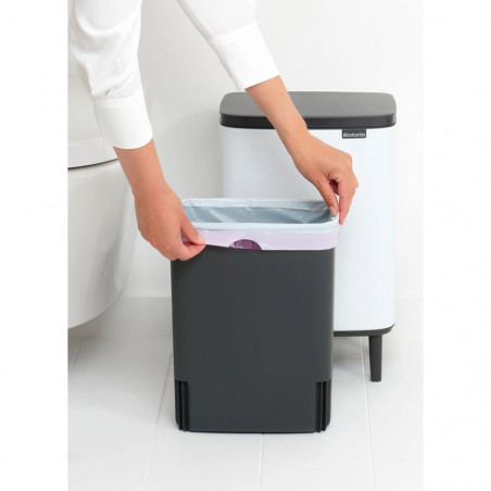 Κάδος Brabantia Bo Small Hi 1006647, 12 l, Ομαλό και αθόρυβο άνοιγμα, Αντιολισθητική βάση, Λευκό