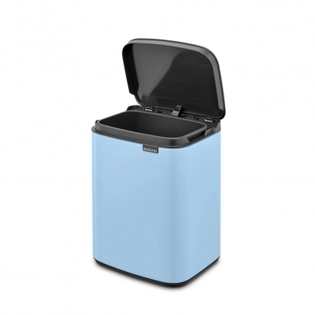 Κάδος Brabantia Bo Small 1006626, 4 L, Ομαλό και αθόρυβο άνοιγμα, Αντιολισθητική βάση, Μπλε ανοιχτόχρωμο
