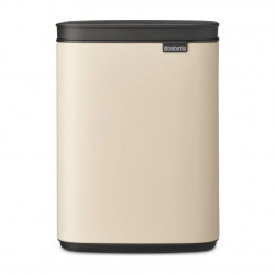Κάδος Brabantia Bo Small 1008865, 4 L, Ομαλό και αθόρυβο άνοιγμα, Αντιολισθητική βάση, Μπεζ