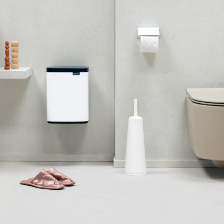 Κάδος Brabantia Bo Small 1006627, 7 L, Ομαλό και αθόρυβο άνοιγμα, Αντιολισθητική βάση, Λευκό