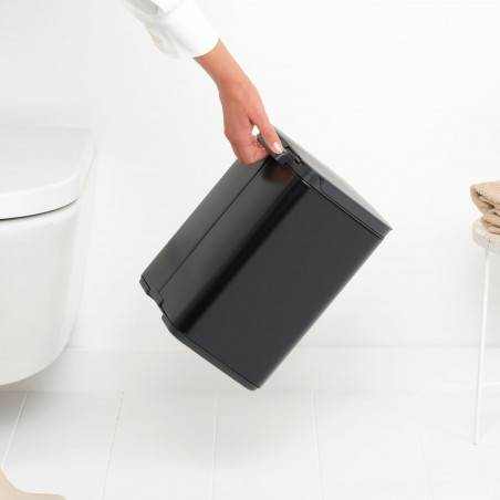 Κάδος Brabantia Bo Small 1006629, 7 L, Ομαλό και αθόρυβο άνοιγμα, Αντιολισθητική βάση, Μαύρο